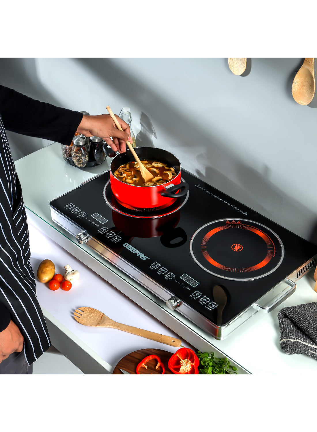 Geepas double Burner Infrared Cooker, 99mins Timer | LED Digital Display | 9 Temperature Settings | Child Lock | Ceramic Heating Element, Touch & Knob Control GIC6131 Multicolour